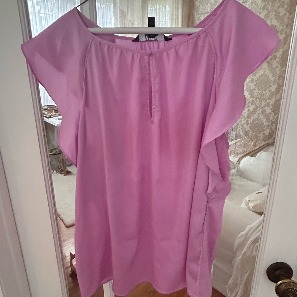 White House Black Market Lavender-Pink Flutter Sleeve Blouse